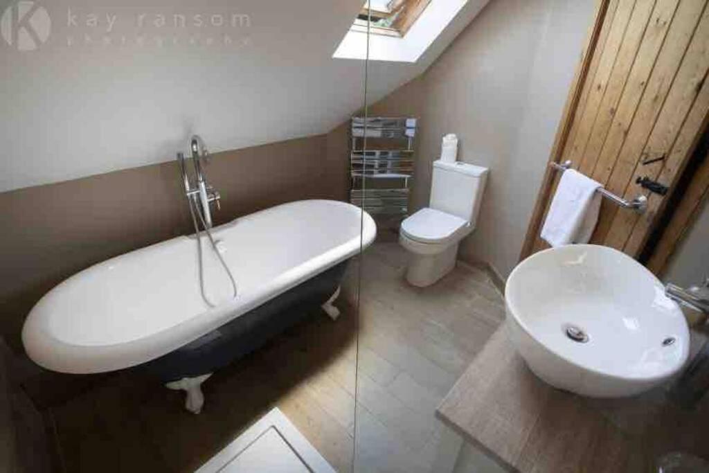 The Old Manor Coach House Apartment Cirencester Ngoại thất bức ảnh