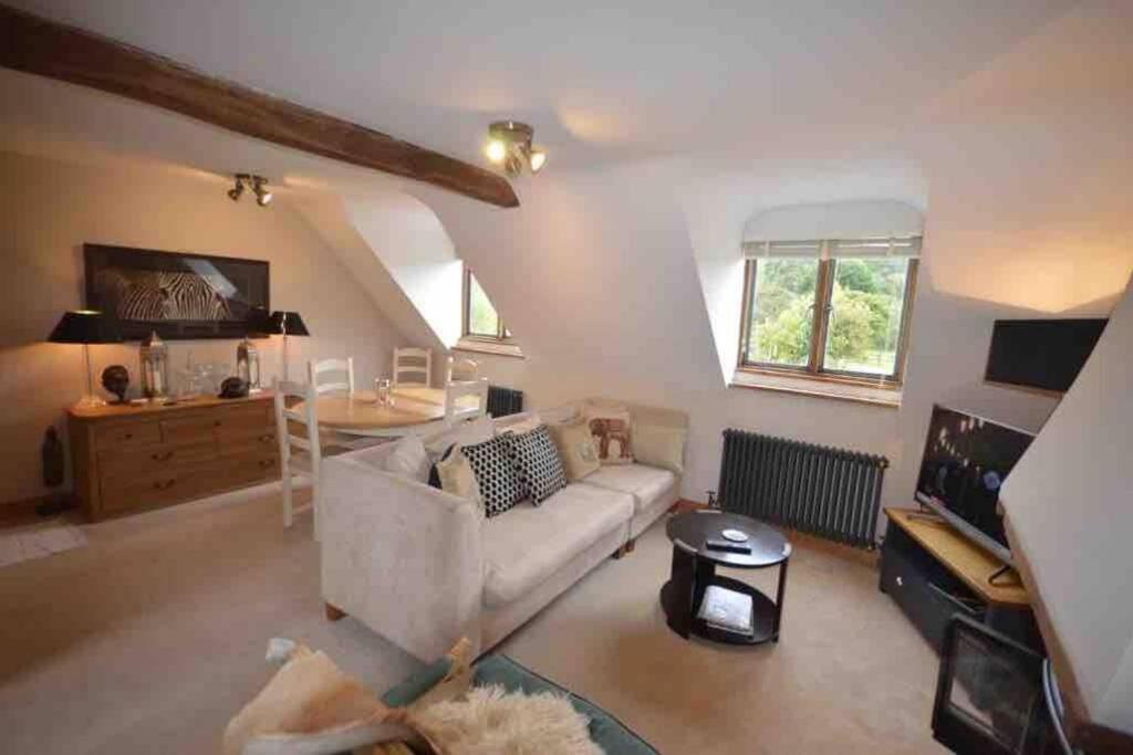 The Old Manor Coach House Apartment Cirencester Ngoại thất bức ảnh
