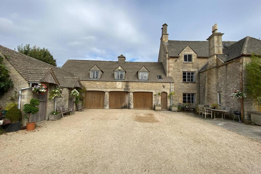 The Old Manor Coach House Apartment Cirencester Ngoại thất bức ảnh