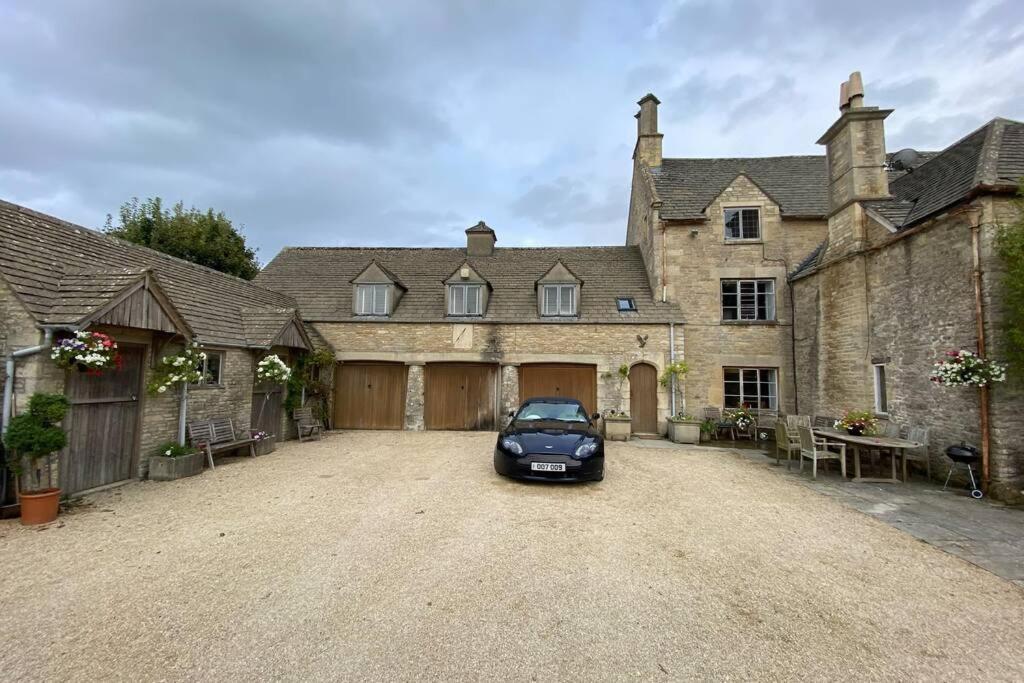 The Old Manor Coach House Apartment Cirencester Ngoại thất bức ảnh