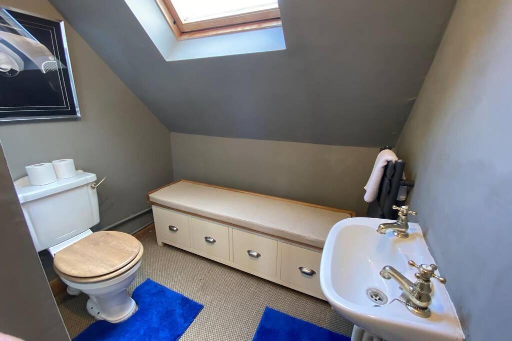The Old Manor Coach House Apartment Cirencester Ngoại thất bức ảnh