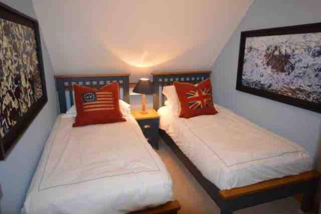 The Old Manor Coach House Apartment Cirencester Ngoại thất bức ảnh