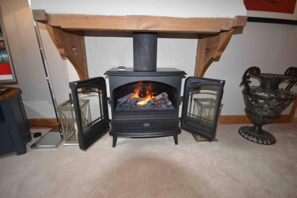 The Old Manor Coach House Apartment Cirencester Ngoại thất bức ảnh